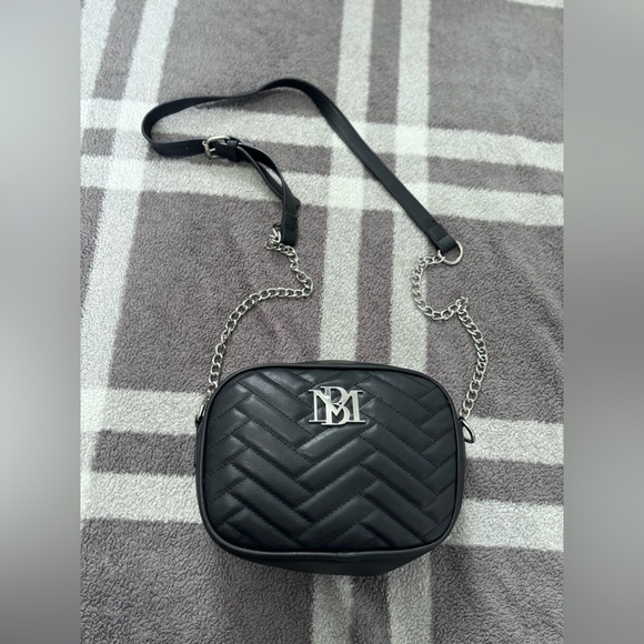 Quilted Crossbody Bag‎ Silver Chain Strap Chevron Purse Small - Picture 1 of 4
